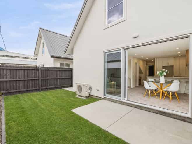 6/209 Hastings Street East, Waltham