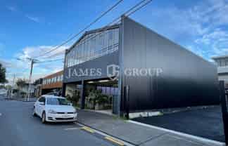 PROMINENT GREY LYNN SHOWROOM & OFFICE