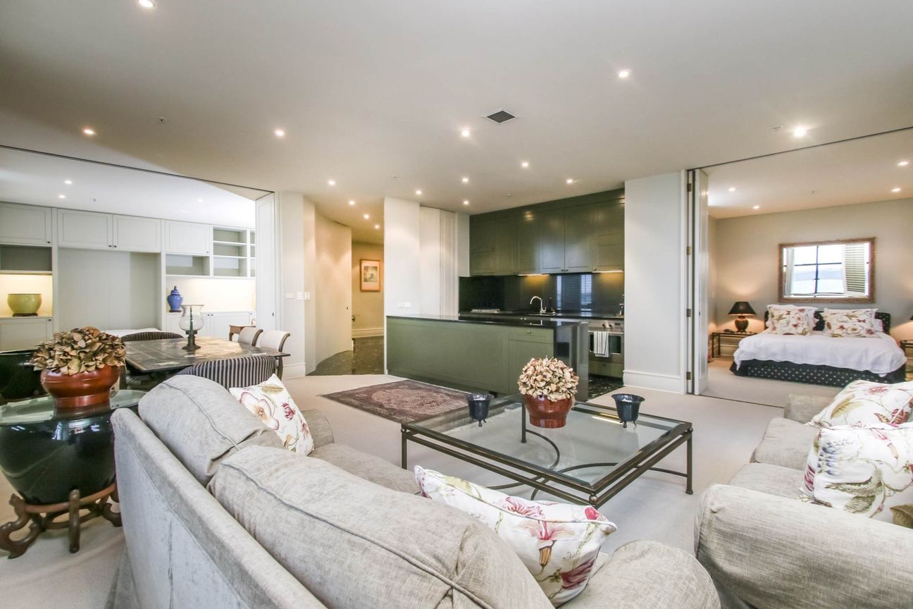 Endean Building - Stunning Character Apt - Glo... - Aanzicht 2