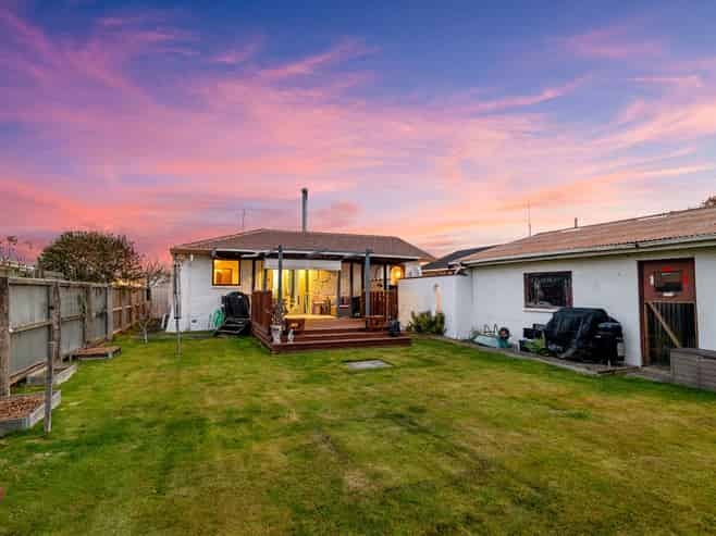 18 Greenock Street, Redwood