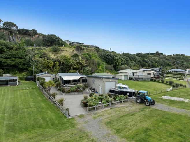 21 Orete Point Road, Waihau Bay