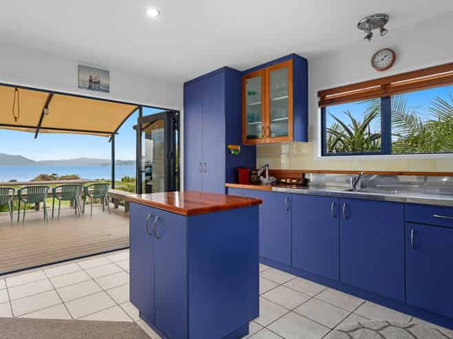 21 Orete Point Road, Waihau Bay