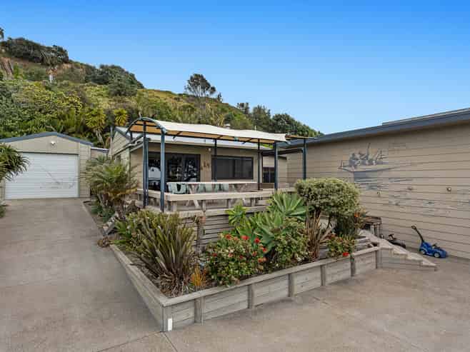 21 Orete Point Road, Waihau Bay