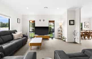 1 Pinotage Drive, Greenmeadows