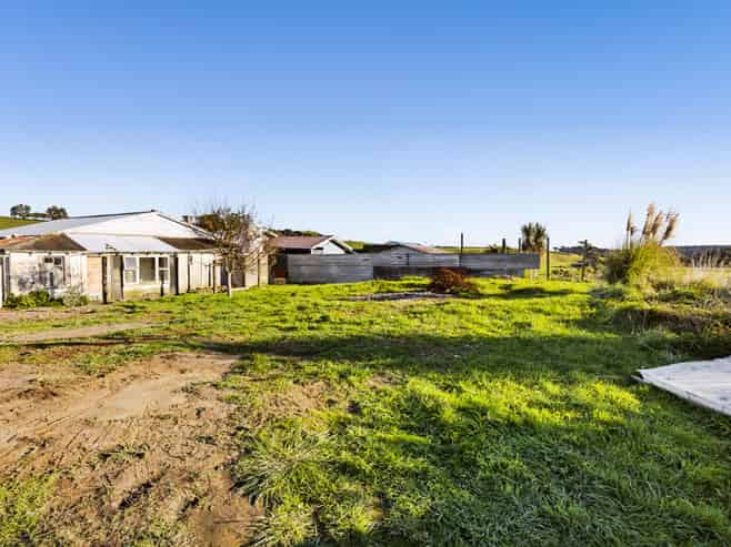 54 Livingston Road, Tokaora