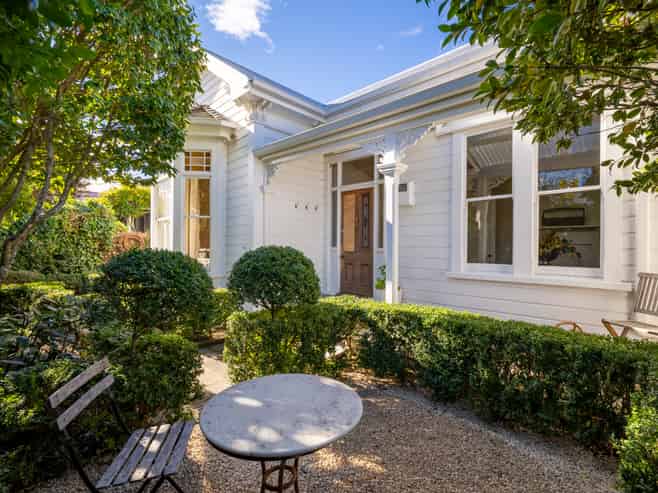 163 Collingwood Street, Nelson