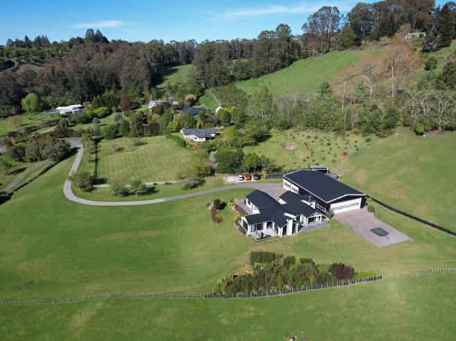 28 Te Moenga Park, Acacia Bay