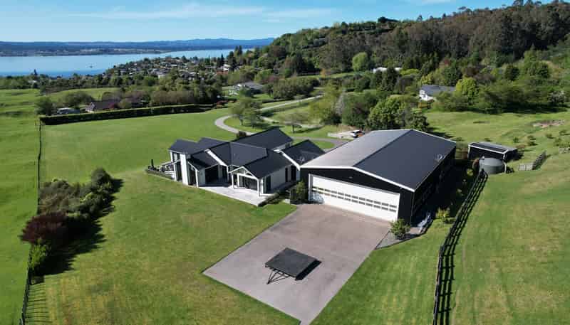 28 Te Moenga Park, Acacia Bay