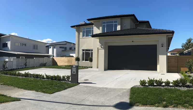 111 Liberty Crescent, Beachlands