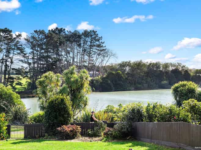 77 Elsie Drive, Waiuku