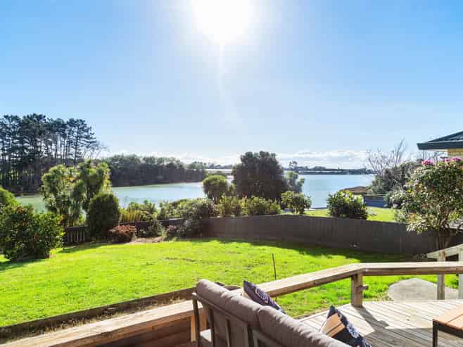 77 Elsie Drive, Waiuku