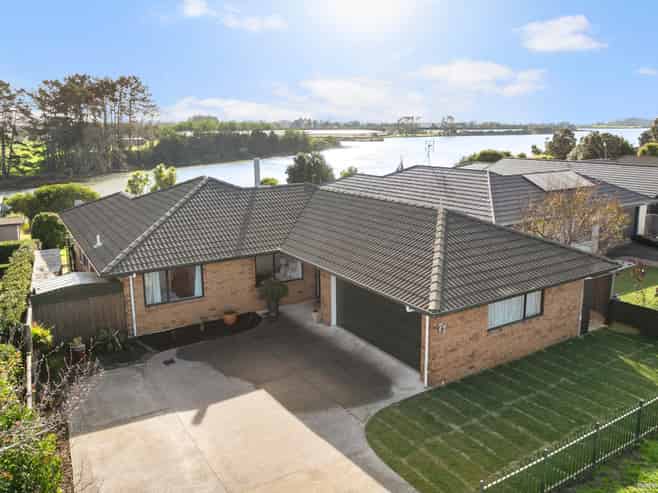 77 Elsie Drive, Waiuku