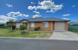 7 Donegal Place, Katikati