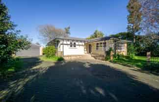 52 Enderley Avenue, Enderley