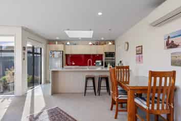 6 Kilkivan Lane, Yaldhurst