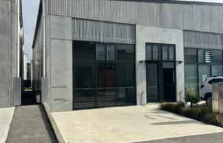 Affordable Multi Use Unit - Glass Frontage