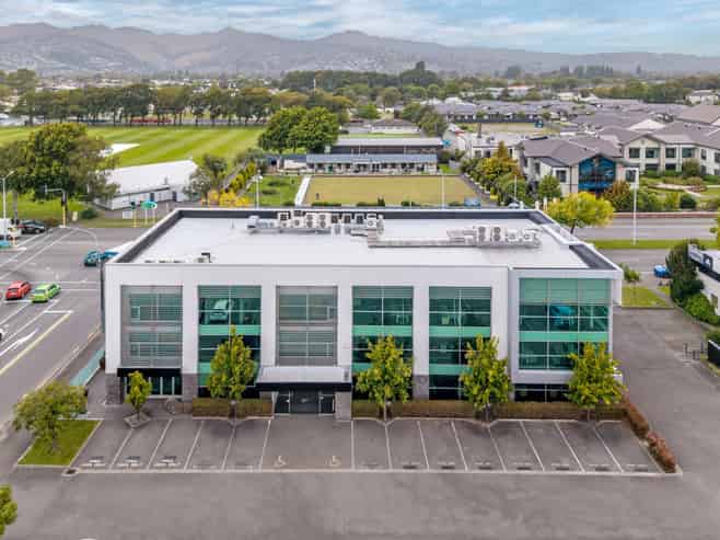 High profile corner office opportunity
