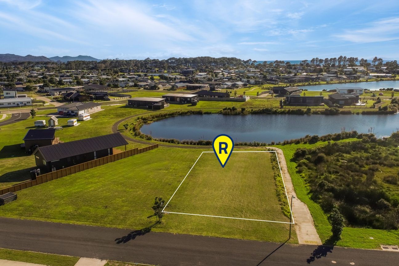 Premium Lake & Reserve Front Opportunity - Vista 2