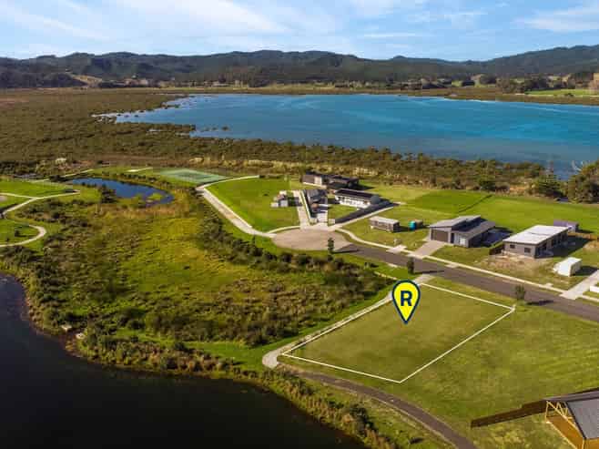 13 Taniwha Place, Matarangi