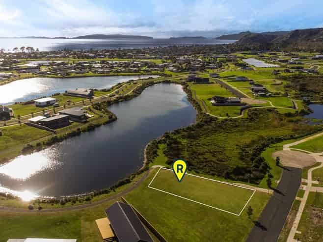 13 Taniwha Place, Matarangi