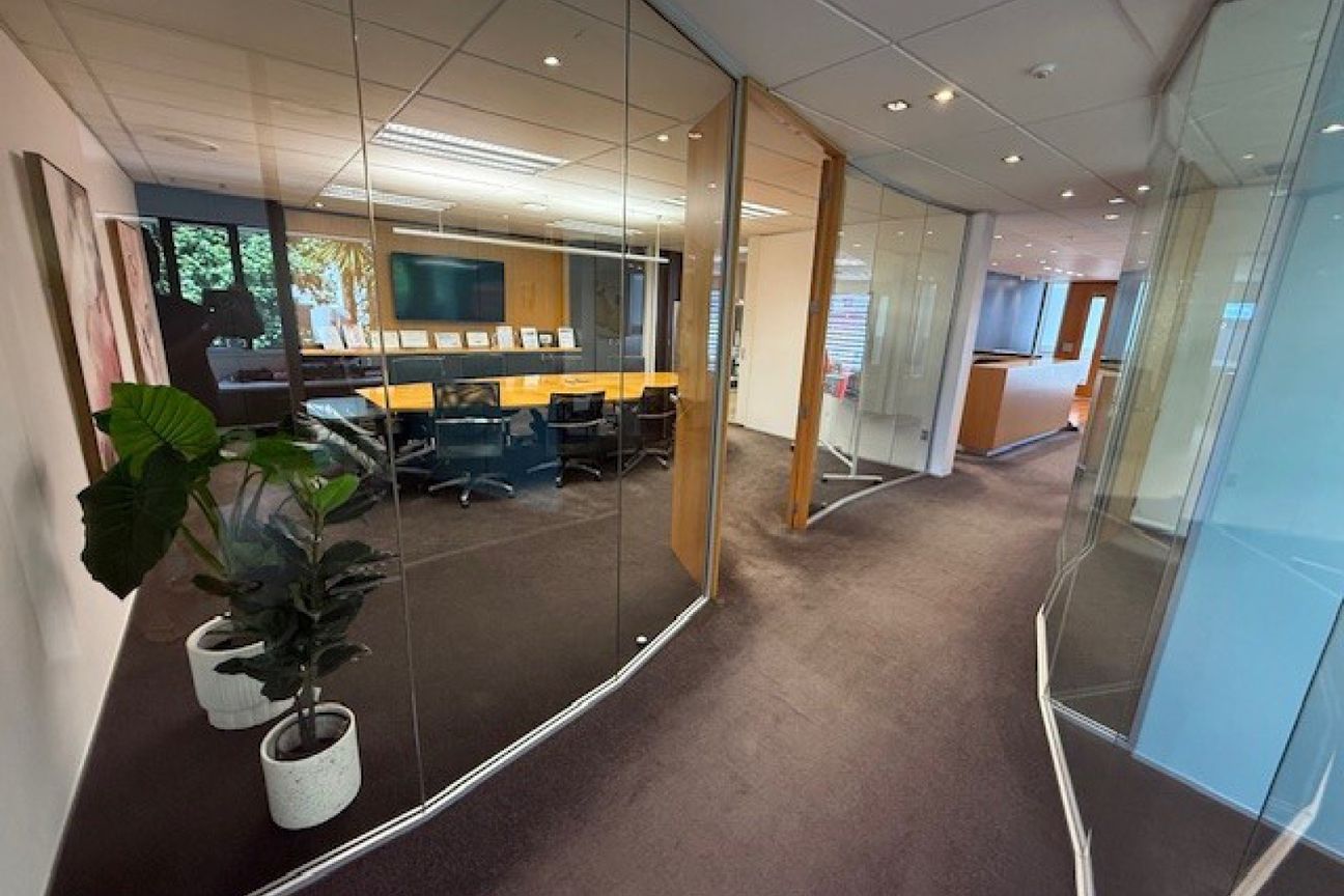 Spacious Epsom office – pohled 6