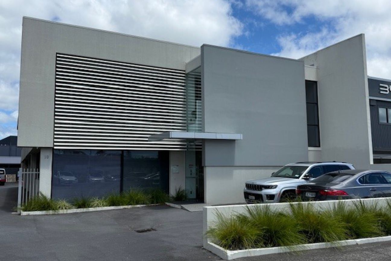 Spacious Epsom office – pohled 2