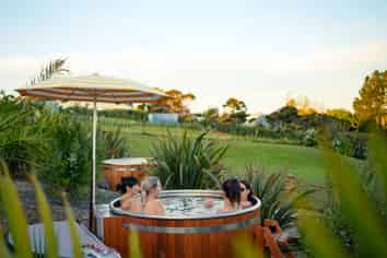 Premium Hot Tub & Ice Bath E-Commerce Business