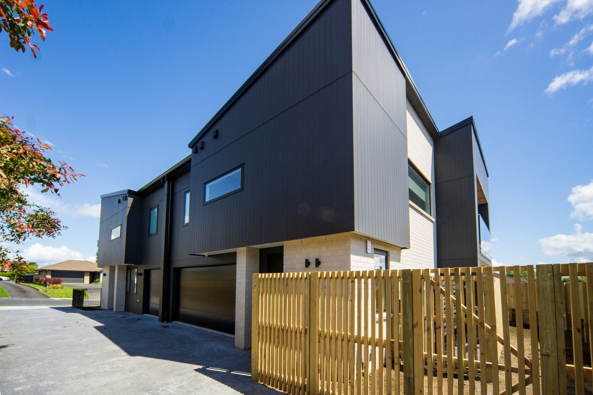 Modern Comfort in Prime Location, Harrowfield
