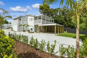 12 Moore Street, Hillcrest