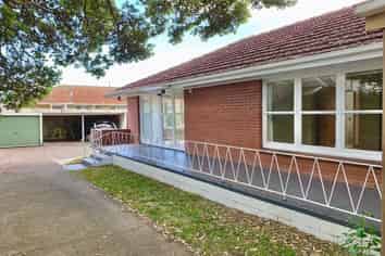 Auckland - Address withheld