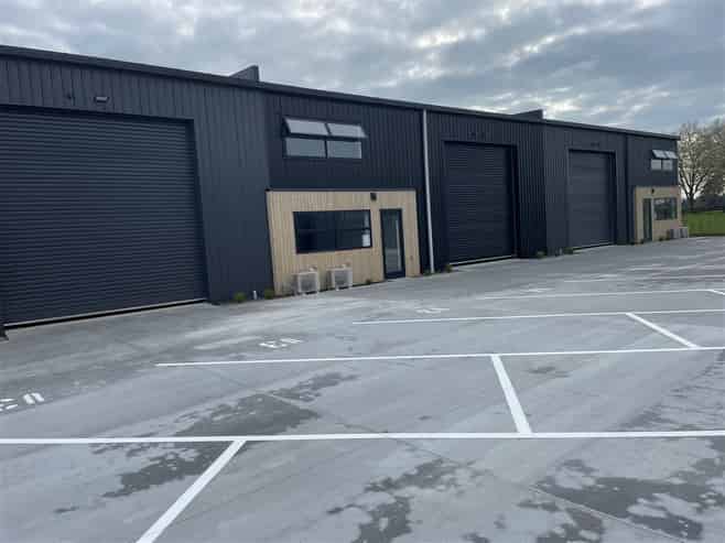 Buy or Lease at Hamilton Airport
