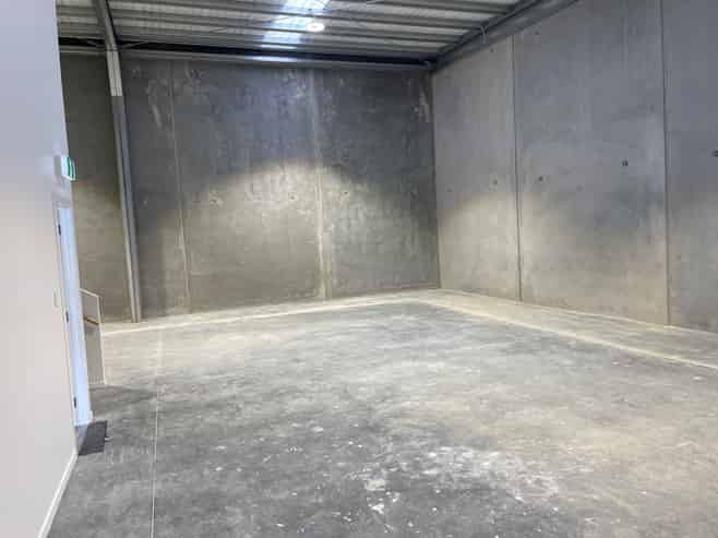 Buy or Lease at Hamilton Airport
