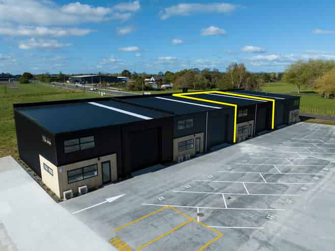 Buy or Lease at Hamilton Airport