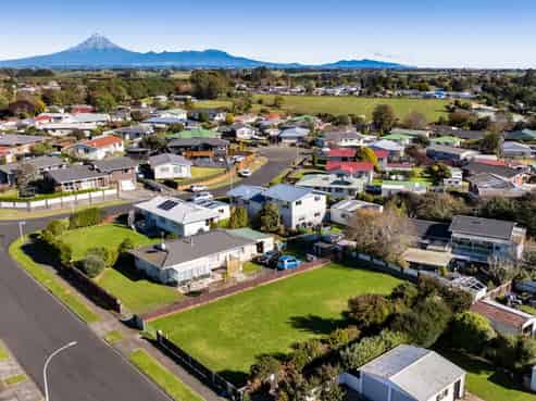 5 Pleiades Street, Waitara