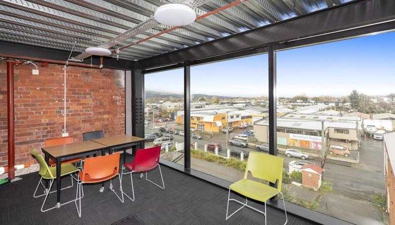  4/14 Wise Street, Addington