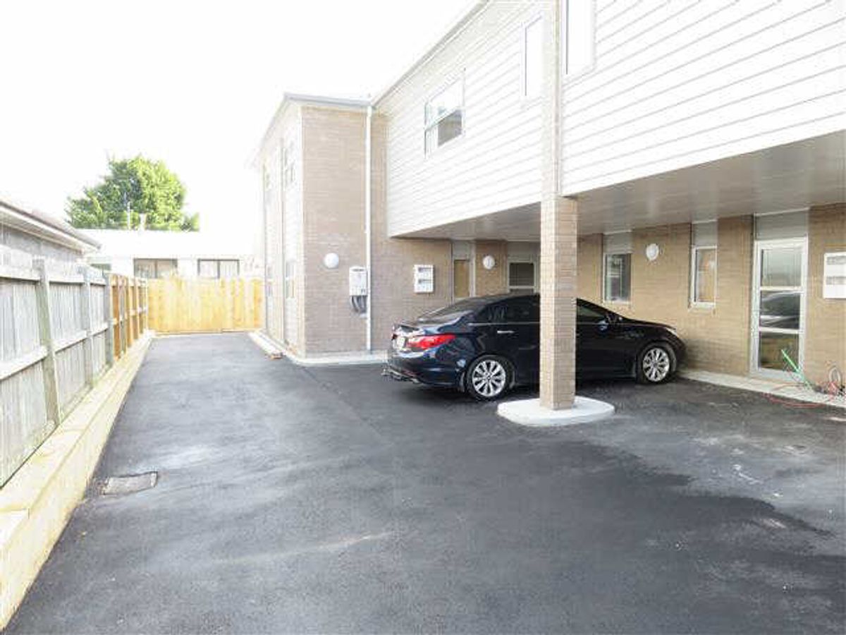 Fully Furnished Studio Unit