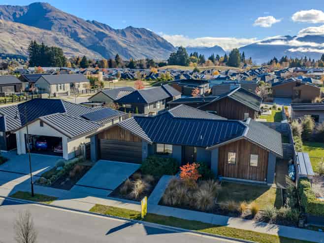 3 Peterculter Drive, Wanaka