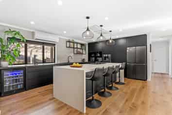 13 Te Ruru Way, Stanmore Bay