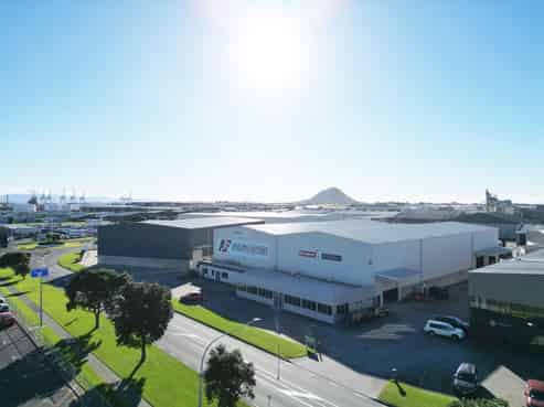 Road-Front Industrial Warehouse