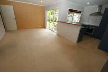 86 Summerland Drive, Henderson