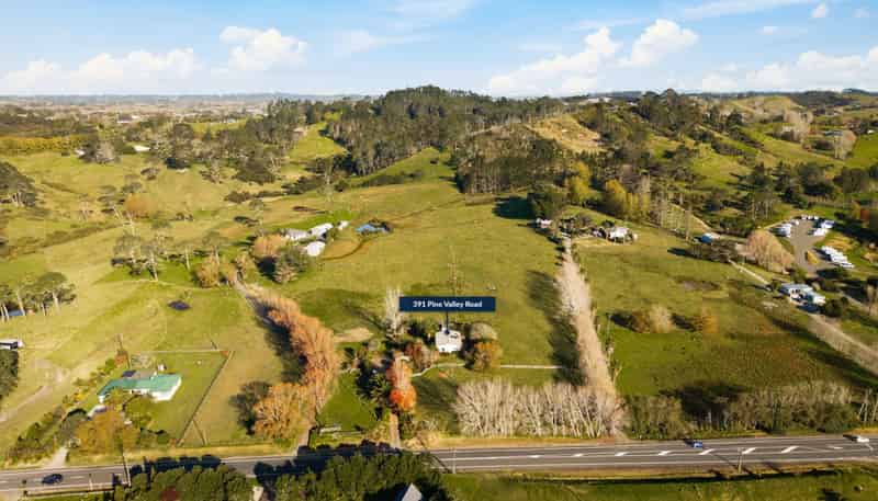 391 Pine Valley Road, Dairy Flat