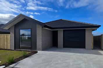 10 Hope Drive, Lincoln