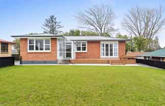 46 Bruce Avenue, Glenview