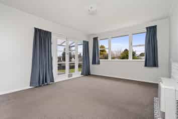 46 Bruce Avenue, Glenview