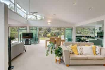 13 Florance Avenue, Russell