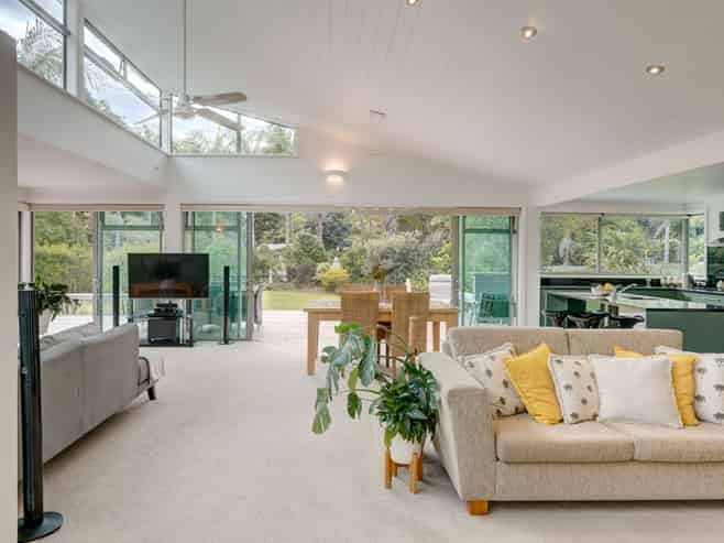 13 Florance Avenue, Russell