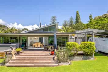 13 Florance Avenue, Russell