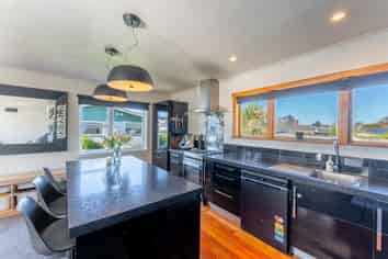 11 Pringle Street, Waimataitai