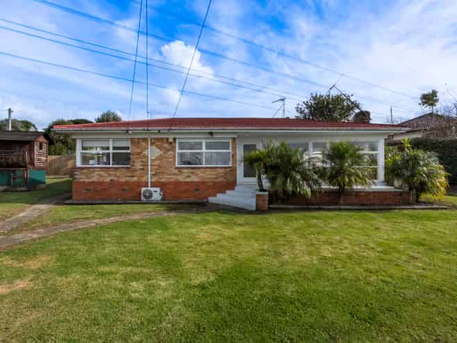 25 McLennan Road, Mount Wellington