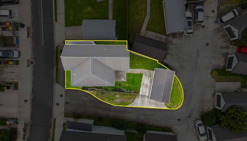 4 Saddleback Crescent, Papakura